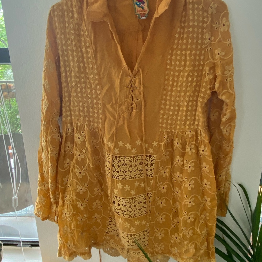 JOHNNY WAS GOLDEN TUNIC WITH TIE